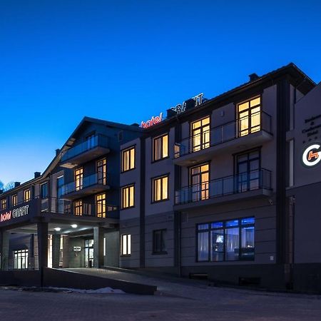 Hotel Grafit Kielce Bagian luar foto